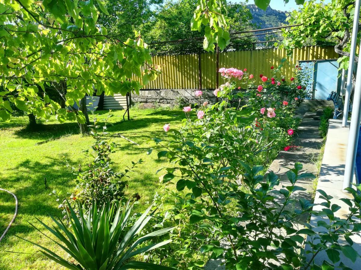 Guest House Green Veranda Mtskheta Exterior photo